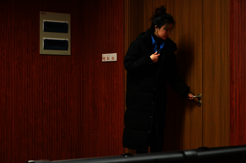 陈好老师演示关门礼仪