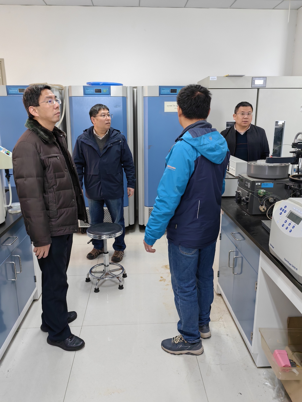 lQDPJxCa041JEXnNEADNDACwr8xjLXz4bTwF31XCFVAsAg_3072_4096